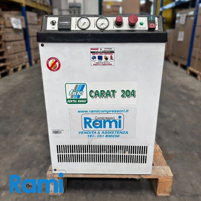 Compressore oilles Fiac CARAT204/E usato garantito – 8bar, 1.5kW - foto frontale