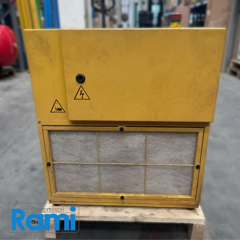 Compressore a vite Kaeser SX 6 usato - 9 bar, 4 kW - immagine retro